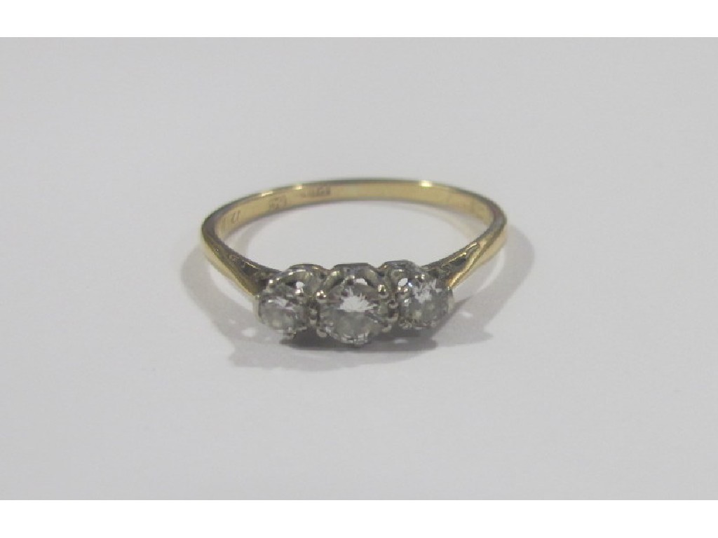 Appraisal: Eighteen carat gold diamond three stone ring