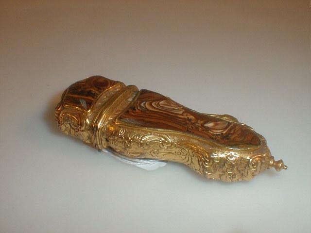 Appraisal: An thC lady's gilt metal and banded agate etui of