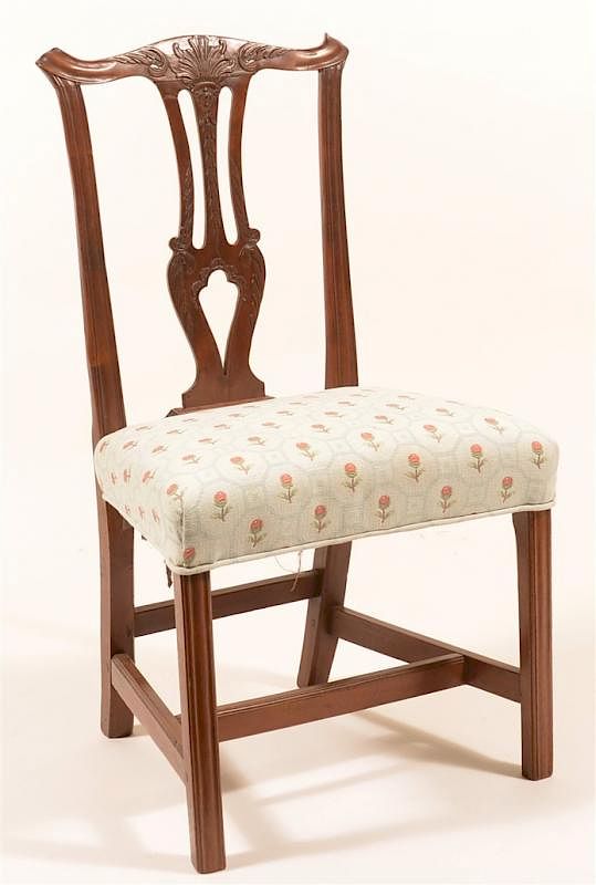 Appraisal: Chippendale Style Mahogany Side Chair Chippendale Style Mahogany Side Chair