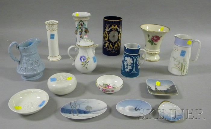 Appraisal: Fifteen Assorted European Porcelain Items including a small white Royal