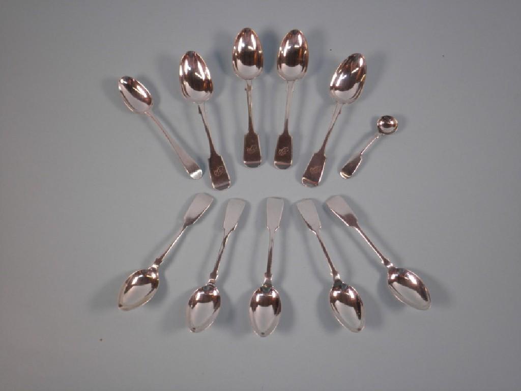 Appraisal: A set of five fiddle pattern silver teaspoons another teaspoon