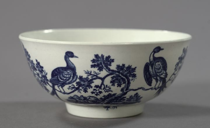 Appraisal: Good Caughley Blue and White Porcelain Bowl fourth quarter th