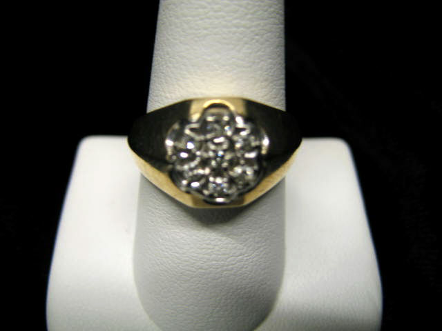 Appraisal: Man's Diamond Ring diamonds in k yellow gold