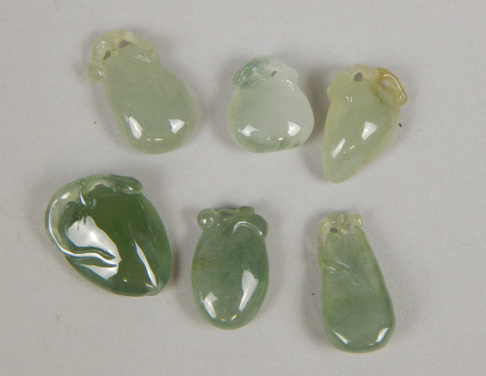 Appraisal: Various small jade and other carvings each in light to