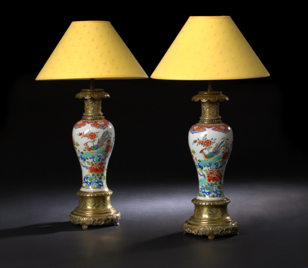 Appraisal: Pair of Chinese Export Porcelain Baluster Jars th century now