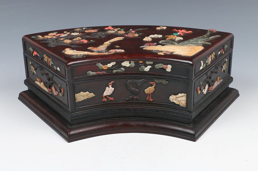 Appraisal: INLAID ZITAN FAN-SHAPED BOX QING Of a fan shape box