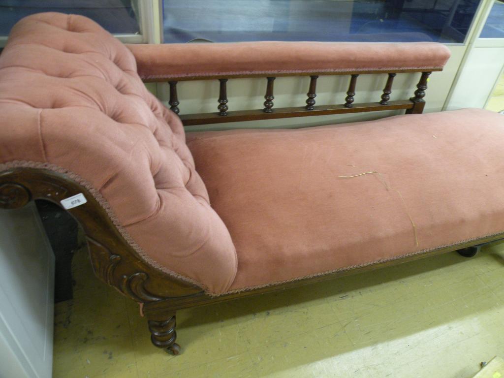 Appraisal: A Victorian mahogany chaise longue upholstered in pink fabric