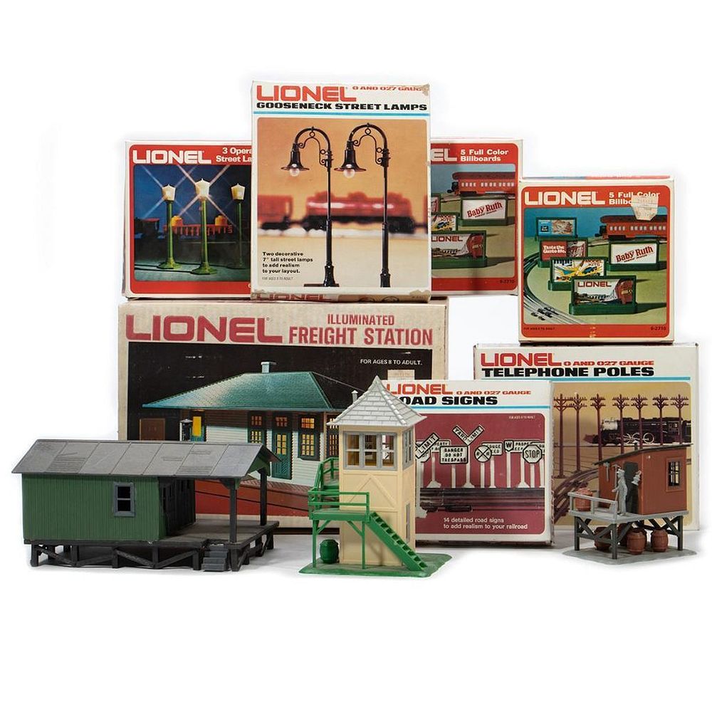 Appraisal: Lionel Accessories and Plastic Buildings Lionel - Illuminated Freight Station