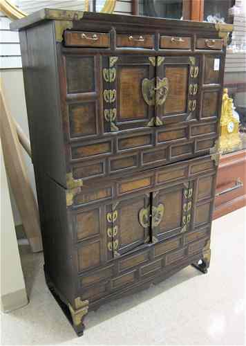 Appraisal: KOREAN YI CHUNG NONG stacking clothing chest th century with