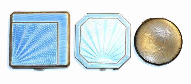 Appraisal: AN ART DECO SILVER AND ENAMEL COMPACT hexagonal shaped with