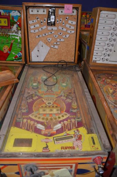 Appraisal: Gottlieb Classy Bowler Playfield Poor Backglass n a Cabinet Fair