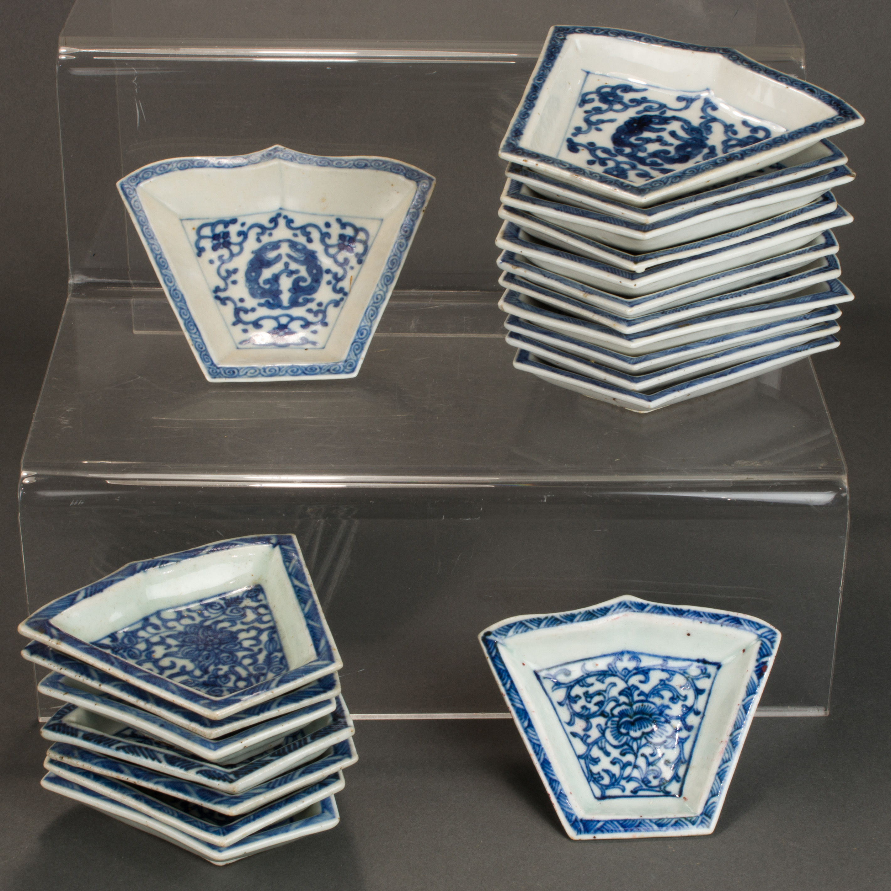 Appraisal: LOT OF CHINESE BLUE AND WHITE SWEET MEAT TRAYS lot