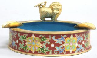 Appraisal: Chinese Cloisonne Gilt Brass Ashtray The red body with a