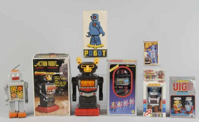 Appraisal: Lot of Robot Battery-Op Wind-Up Toys Description Mostly made in