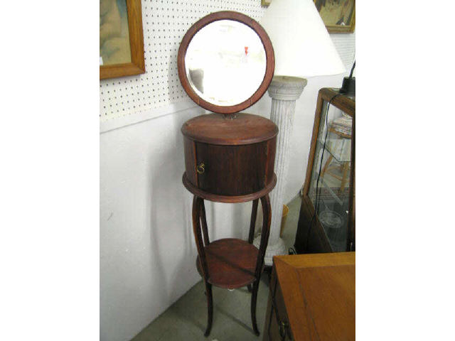 Appraisal: Victorian Mahogany Shaving Stand round mirror