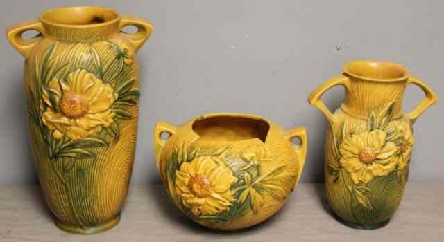 Appraisal: Pieces of Peony Pattern Roseville Pottery Includes a Roseville Peony