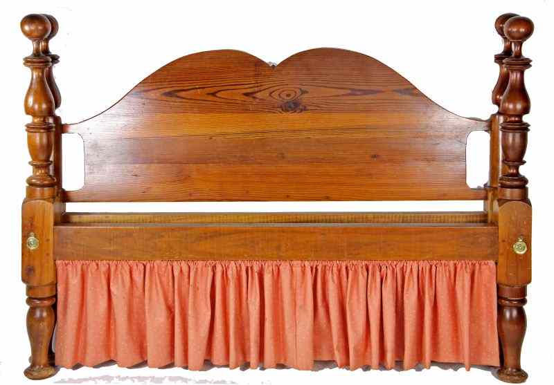 Appraisal: Pug Moore Heart Pine Bedstead size semi-tall posts with cannon