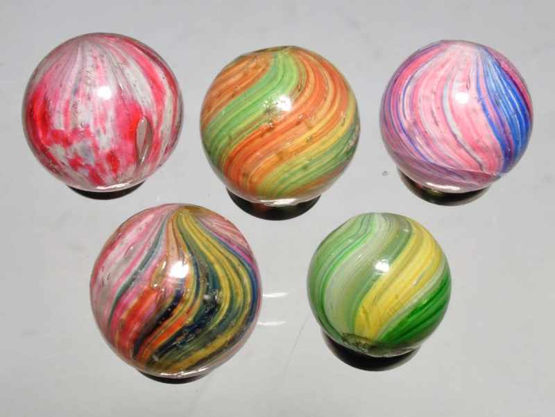 Appraisal: Lot of Onionskin Marbles Description Various colors Condition Size Range