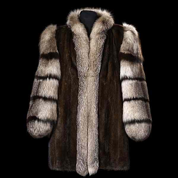 Appraisal: Mahogany Mink and Fox Jacket A natural mahogany mink jacket