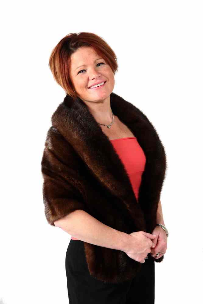 Appraisal: FUR SHAWL - A fine quality natural brown female skin