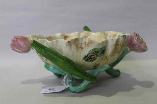 Appraisal: A WORCESTER JAPANESE TASTE LOTUS BOWL with toad and other