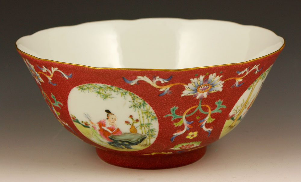 Appraisal: - Famille Rose Porcelain Bowl Famille rose porcelain bowl China