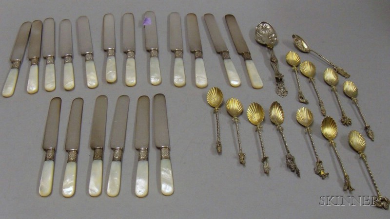 Appraisal: Mother-of-pearl Handled Knives and Spoons a set of twelve mother-of-pearl