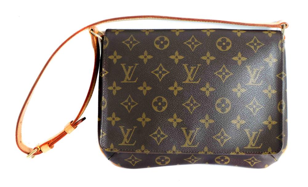 Appraisal: LOUIS VUITTON MONOGRAM MUSETTE TANGOThis chic shoulder bag is crafted