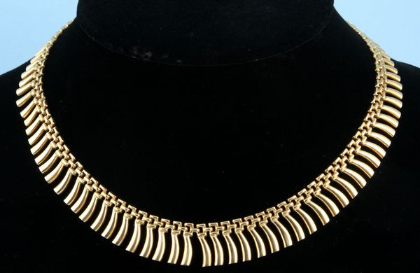 Appraisal: k gold necklace l oz dwt Good condition EST