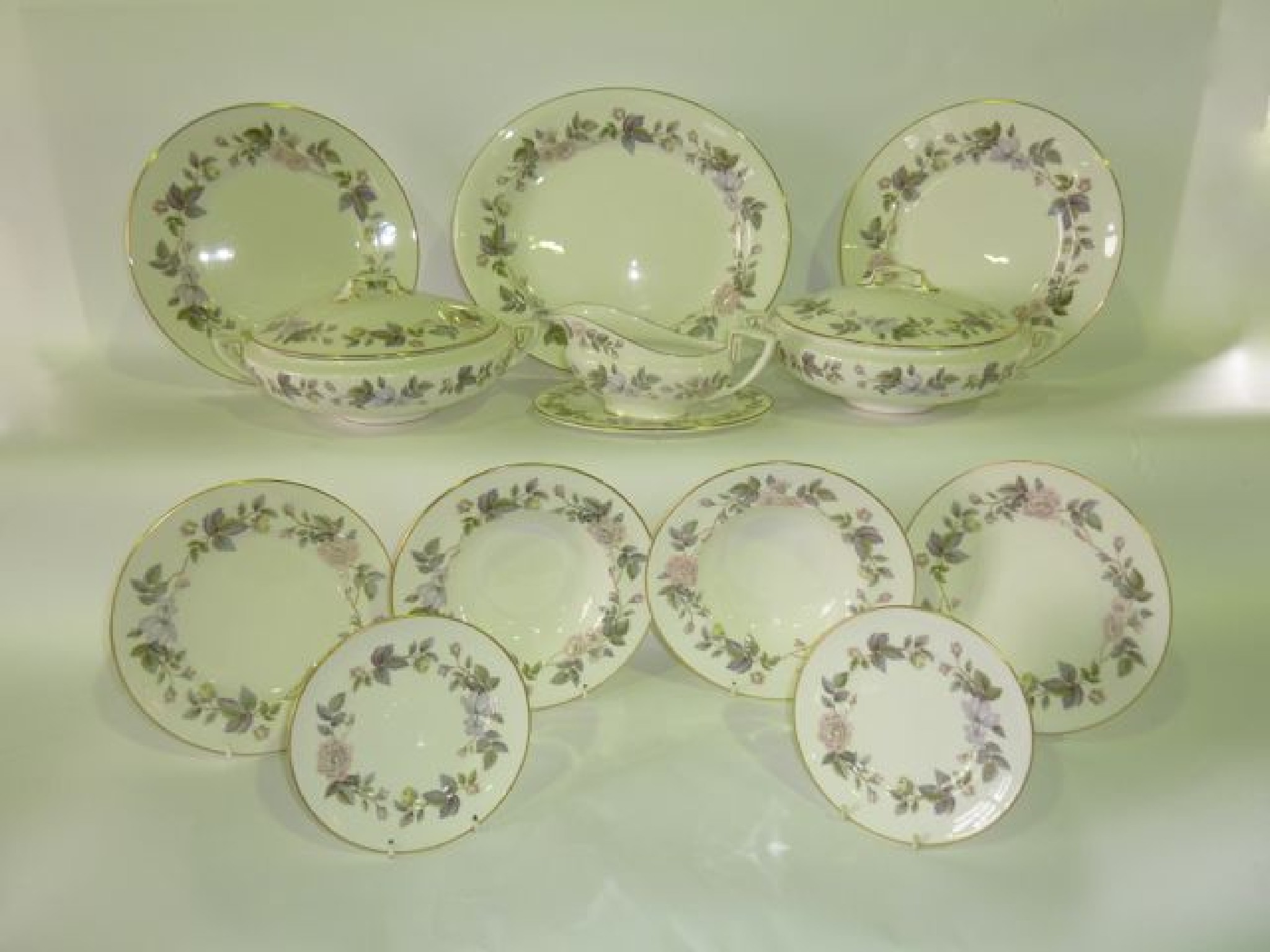 Appraisal: A quantity of Royal Worcester June Garland pattern dinner wares