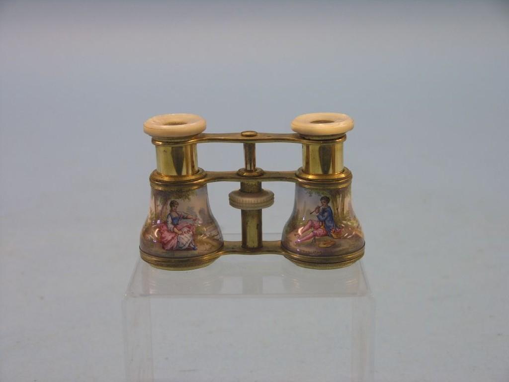 Appraisal: A pair of th century opera glasses enamelled barrels in