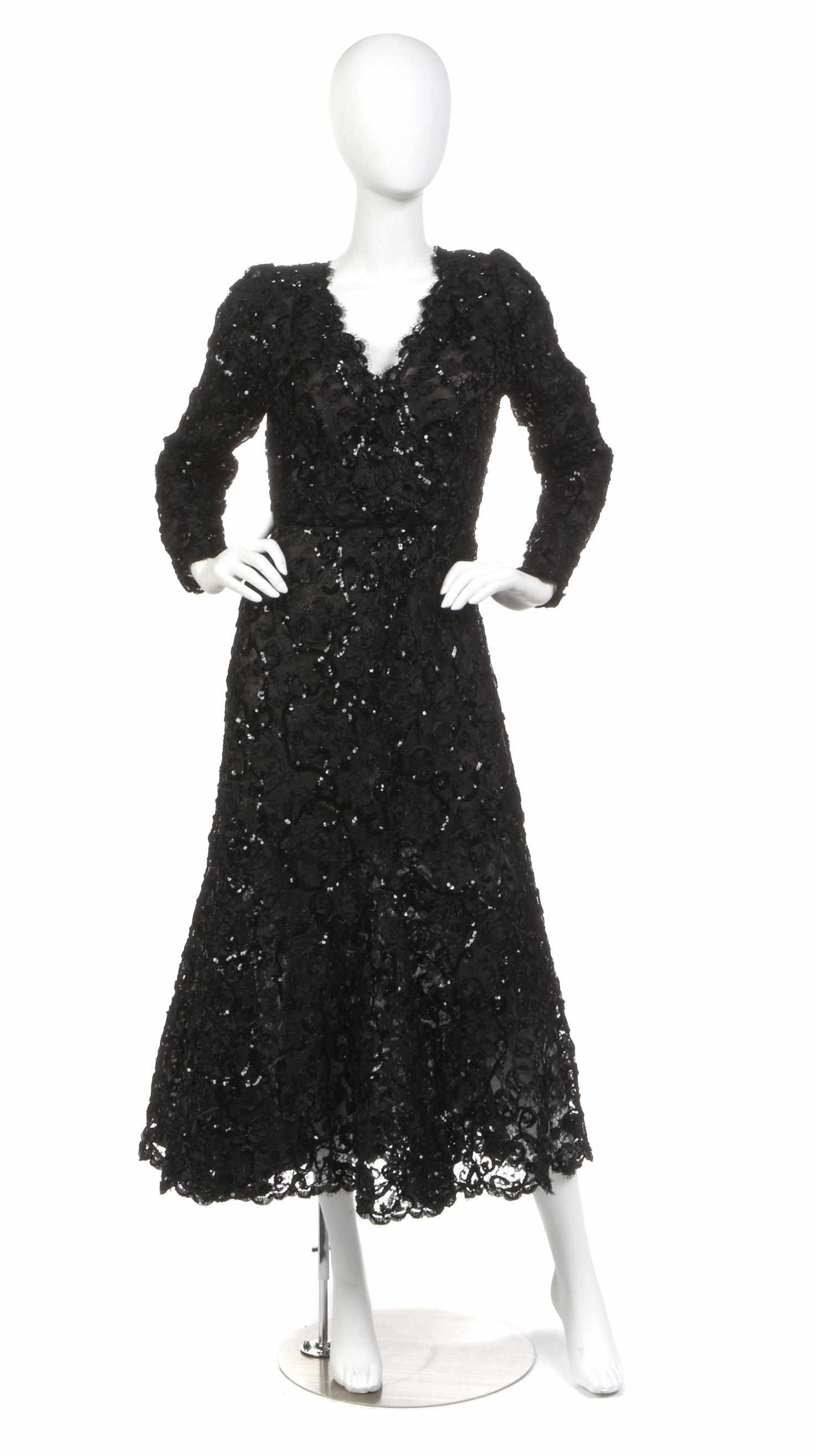 Appraisal: An Oscar de la Renta black lace and sequin long