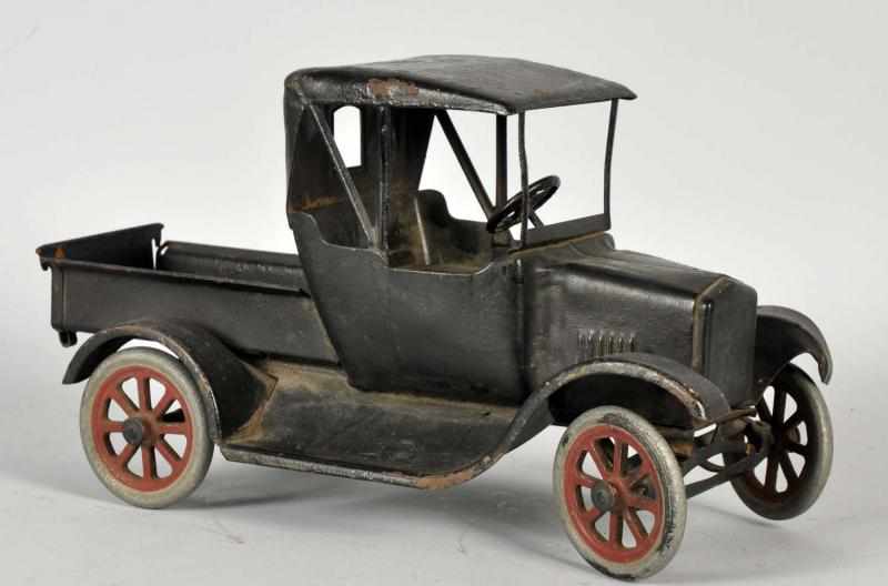 Appraisal: Pressed Steel Buddy L Flivver Toy American Dump pick-up has