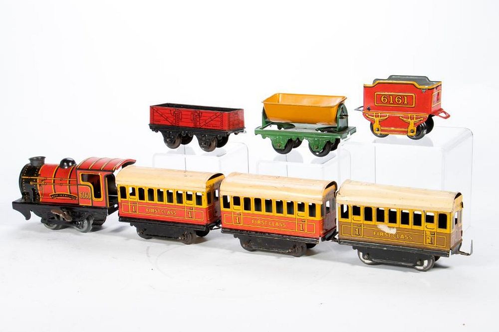 Appraisal: O Gauge Hornby Locomotive and Tender with wheel passenger cars