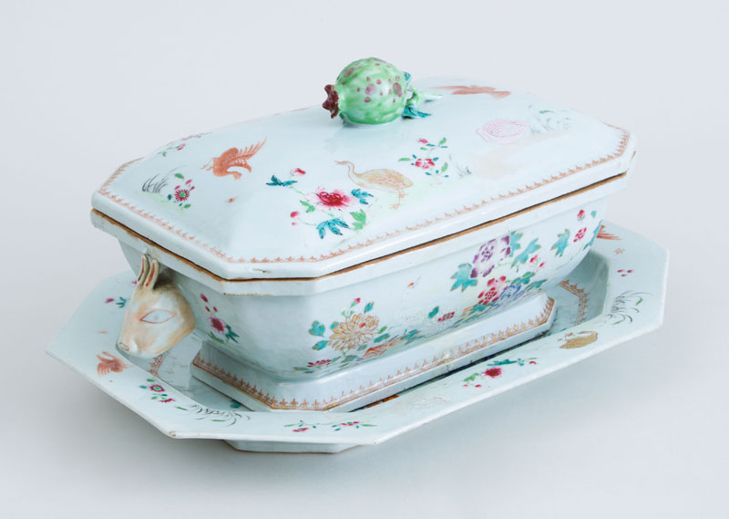 Appraisal: CHINESE EXPORT FAMILLE ROSE PORCELAIN RABBIT'S HEAD TUREEN COVER AND