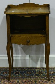 Appraisal: A th century French oak single drawer side table cm