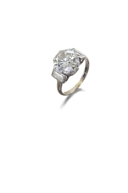 Appraisal: An Art Deco ct white gold and platinum mounted diamond