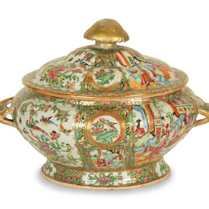 Appraisal: A Chinese Rose Medallion Porcelain Tureen and Cover th Century