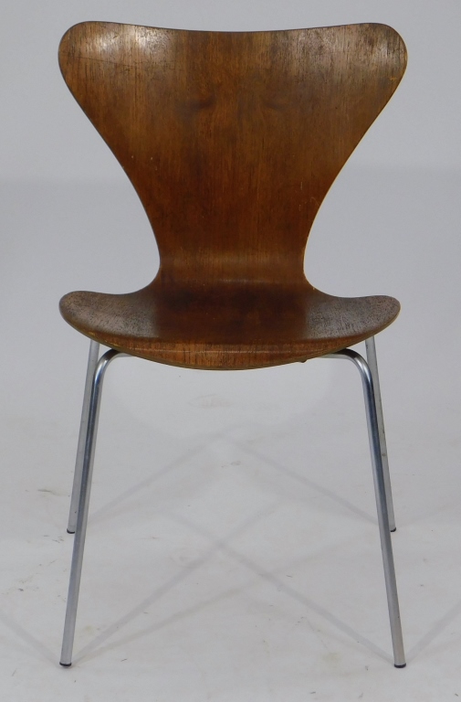 Appraisal: FRITZ HANSEN MCM LAMINATED BASKET CHAIR Denmark th CenturyShapely natural