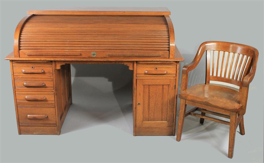 Appraisal: OAK ROLL TOP DESK AND OAK DESK CHAIR oak roll