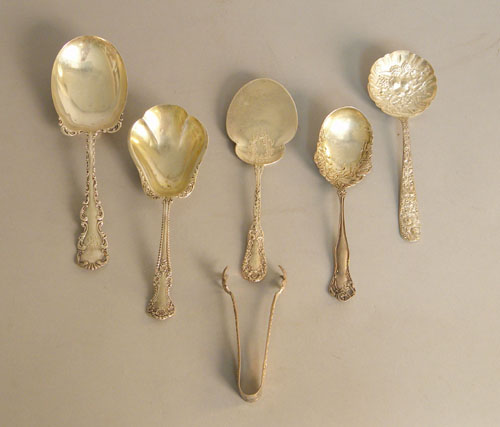 Appraisal: Six sterling silver utensils ozt