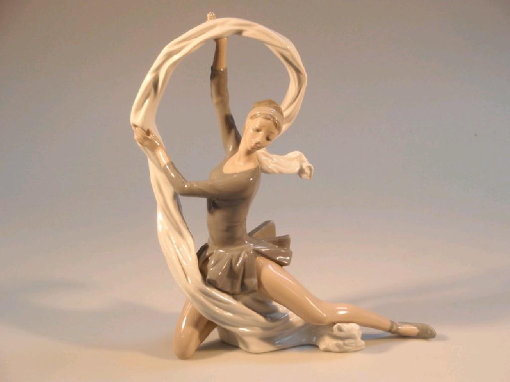 Appraisal: A Nao by Llandro figure of a gymnast with ribbon