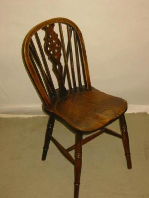 Appraisal: A SET OF SIX ASH ELM AND BEECH WINDSOR CHAIRS