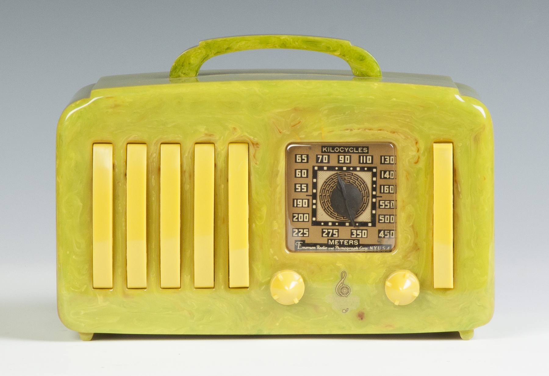 Appraisal: Emerson EP Bakelite Radio C Green yellow