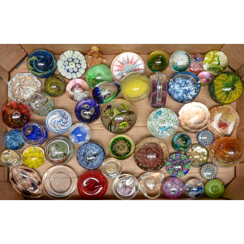 Appraisal: A collection of millefiori and other glass paperweights including Perthshire