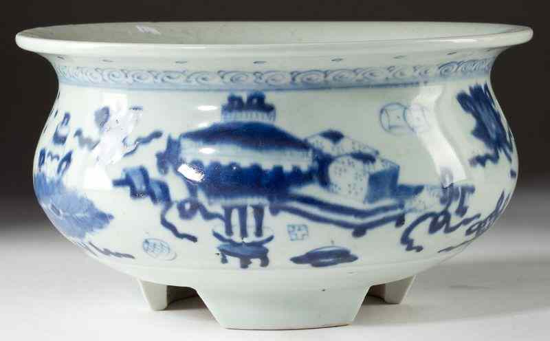 Appraisal: Chinese Porcelain Blue and White Censerprobably th century circular form