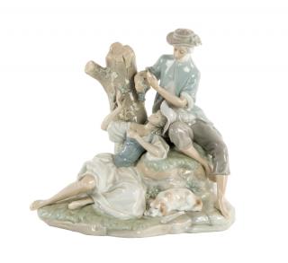 Appraisal: A LLADRO PORCELAIN FIGURAL GROUP A LLADRO PORCELAIN FIGURAL GROUP