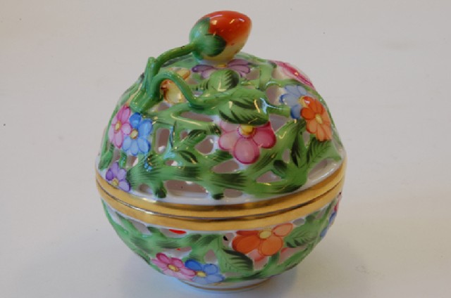 Appraisal: HEREND OPEN WORK LIDDED BOX