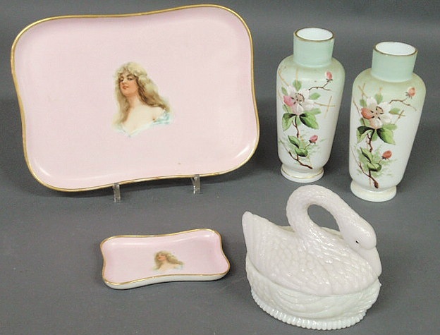 Appraisal: Two French porcelain trays milk glass swan and two vases