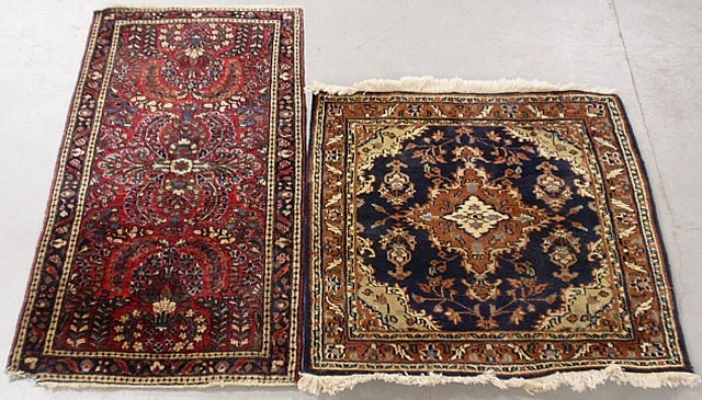 Appraisal: - Sarouk oriental mat with a red field and floral